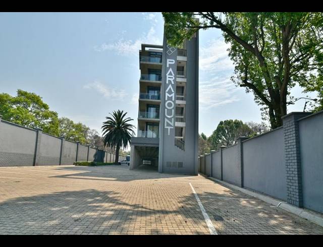1 BEDROOM APARTMENT FOR SALE IN HOUGHTON